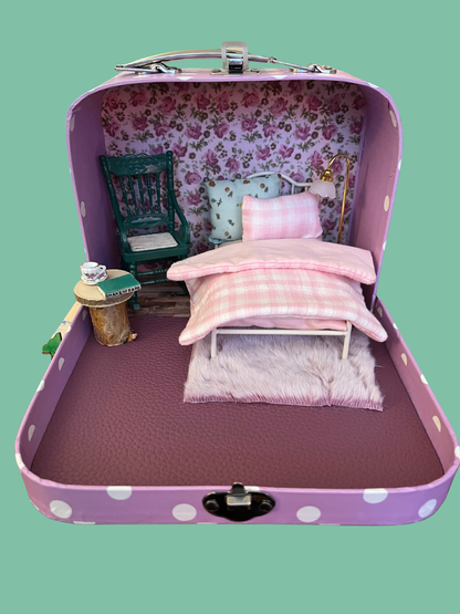 Tiny Friends Travel House