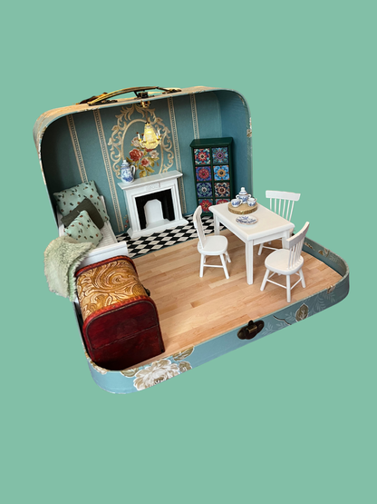 Tiny Friends Travel House