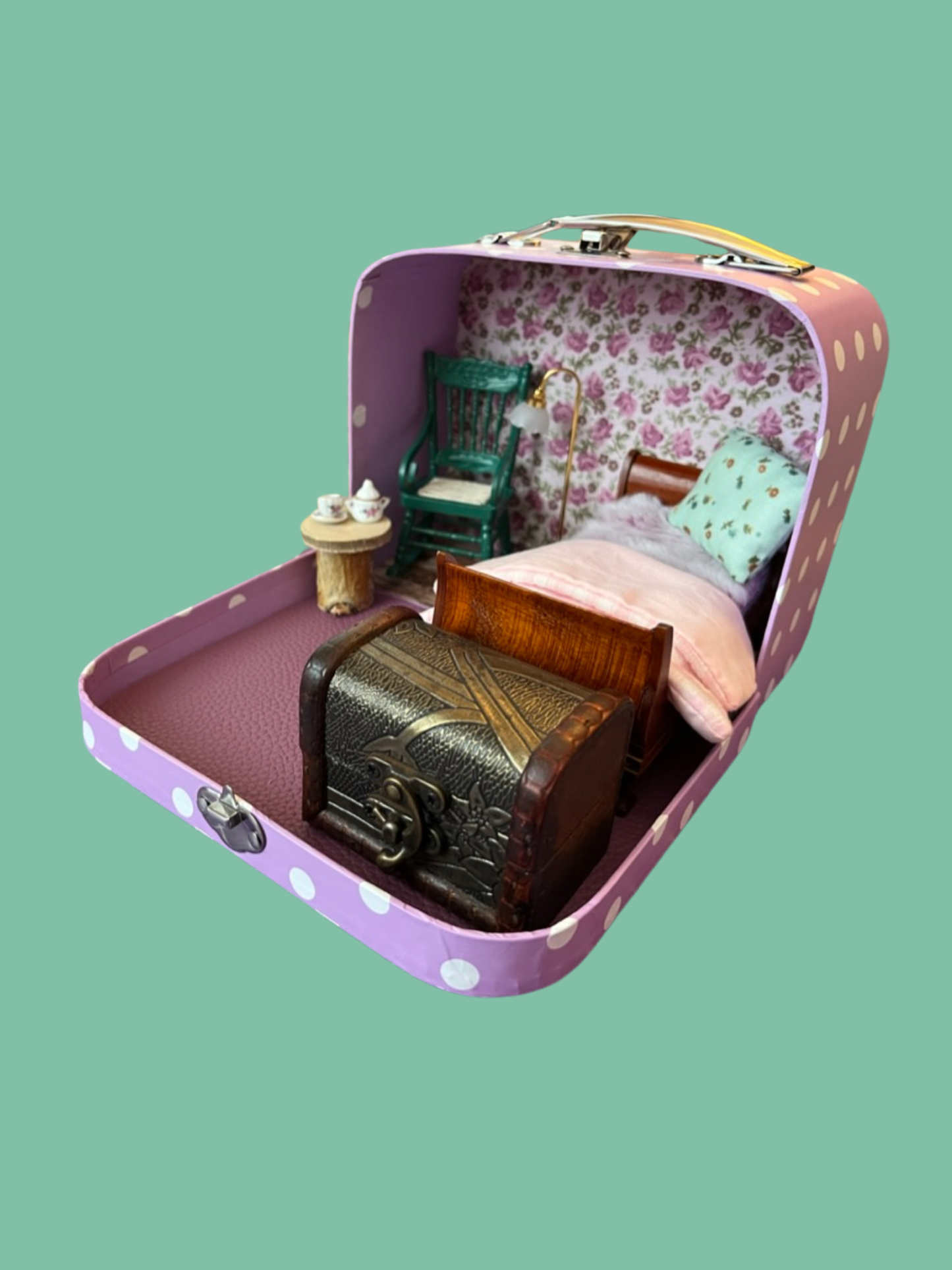 Tiny Friends Travel House