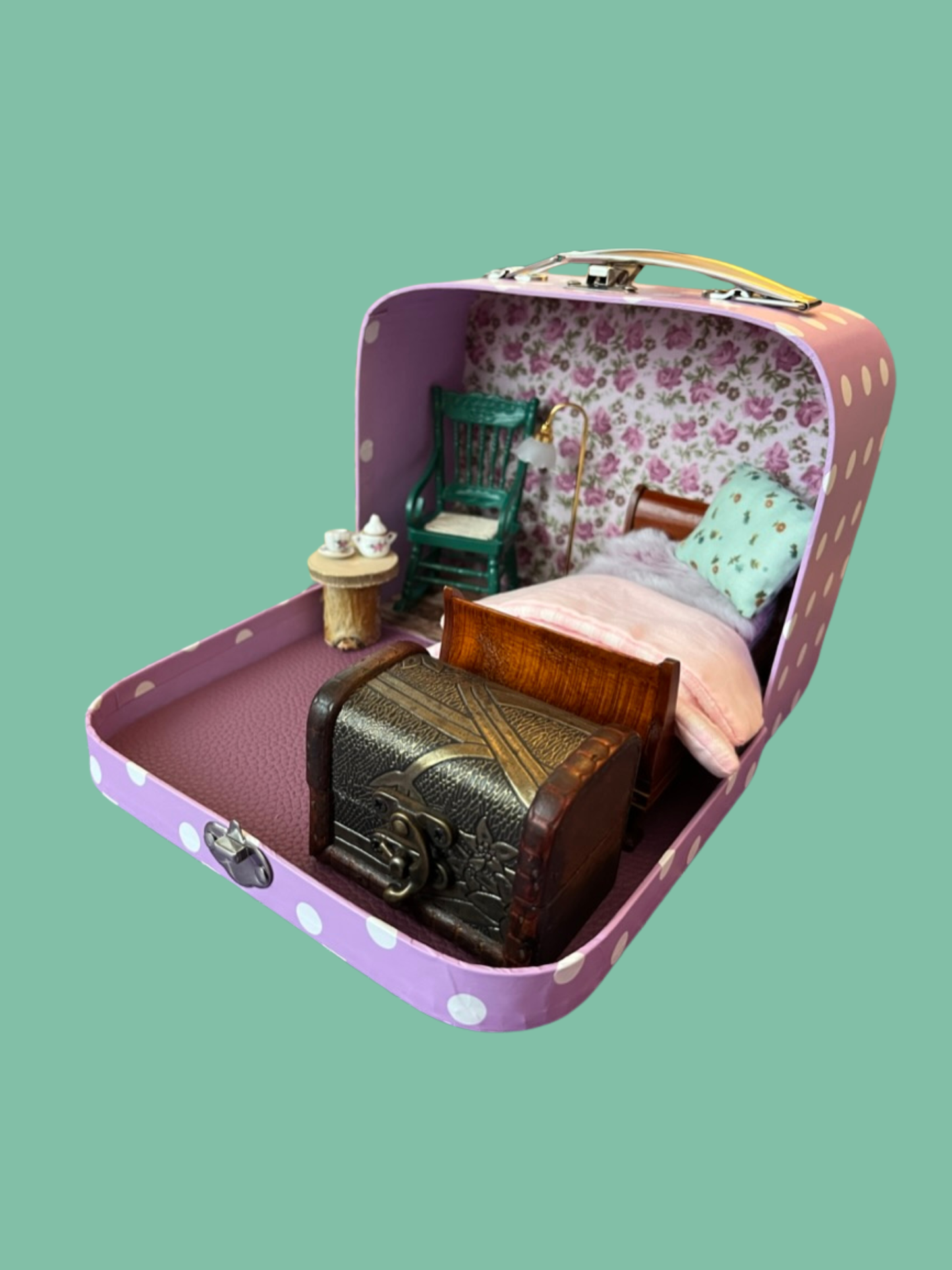 Tiny Friends Travel House