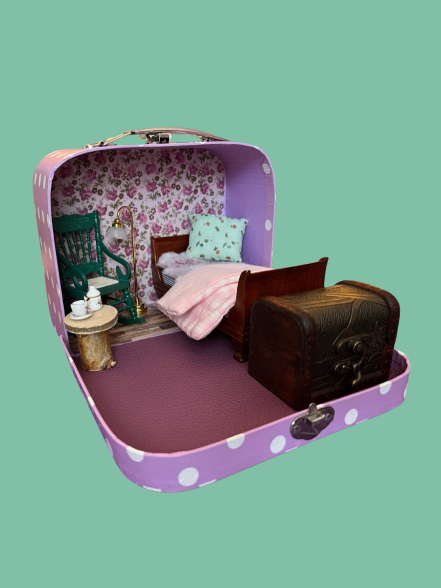 Tiny Friends Travel House