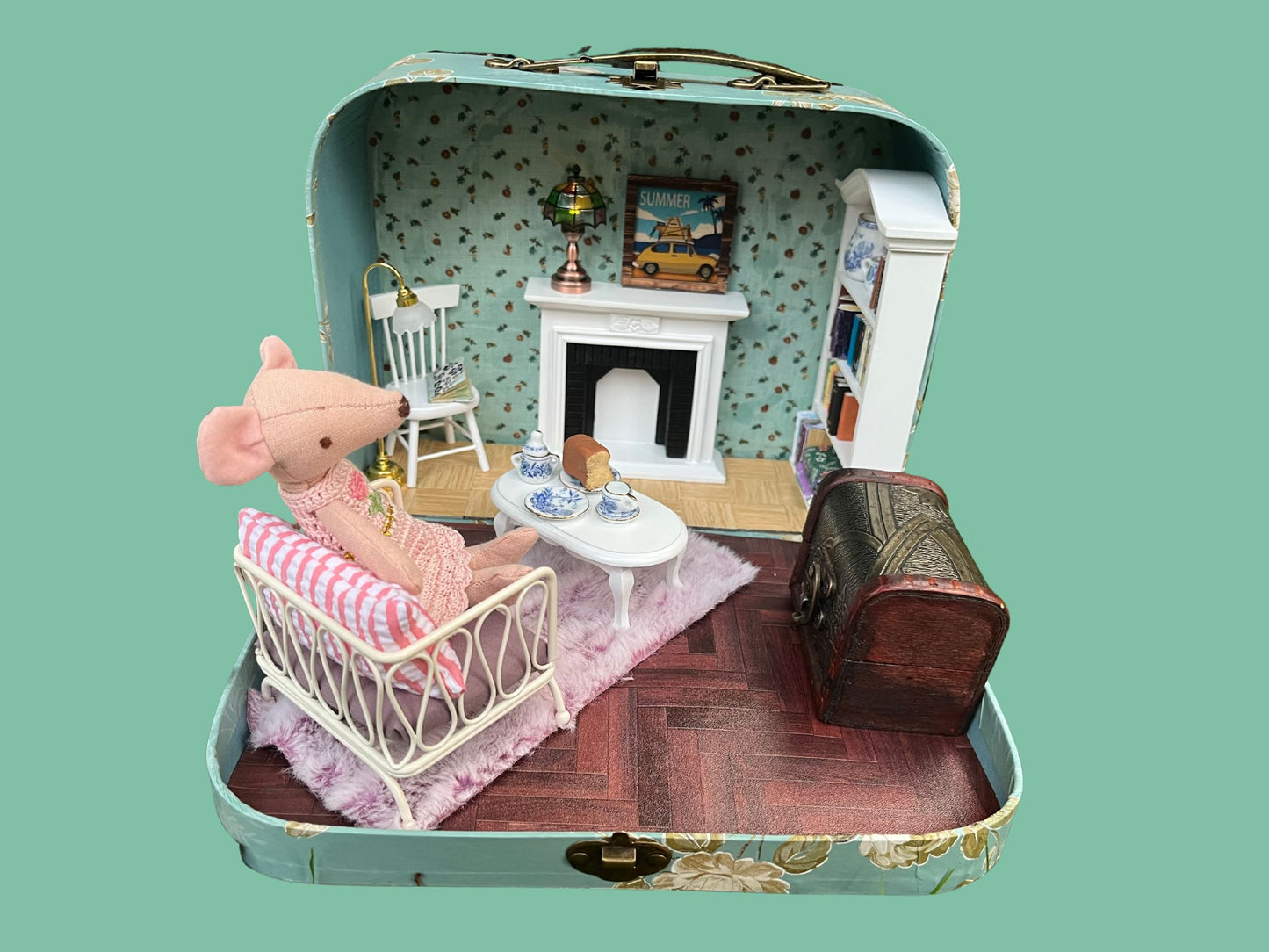 Tiny Friends Travel House