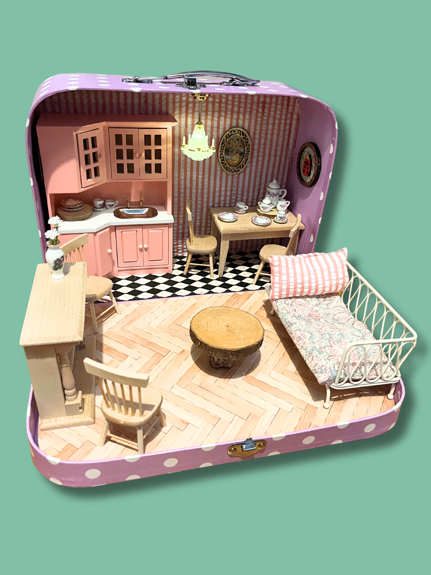 Tiny Friends Travel House