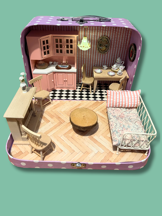 Tiny Friends Travel House