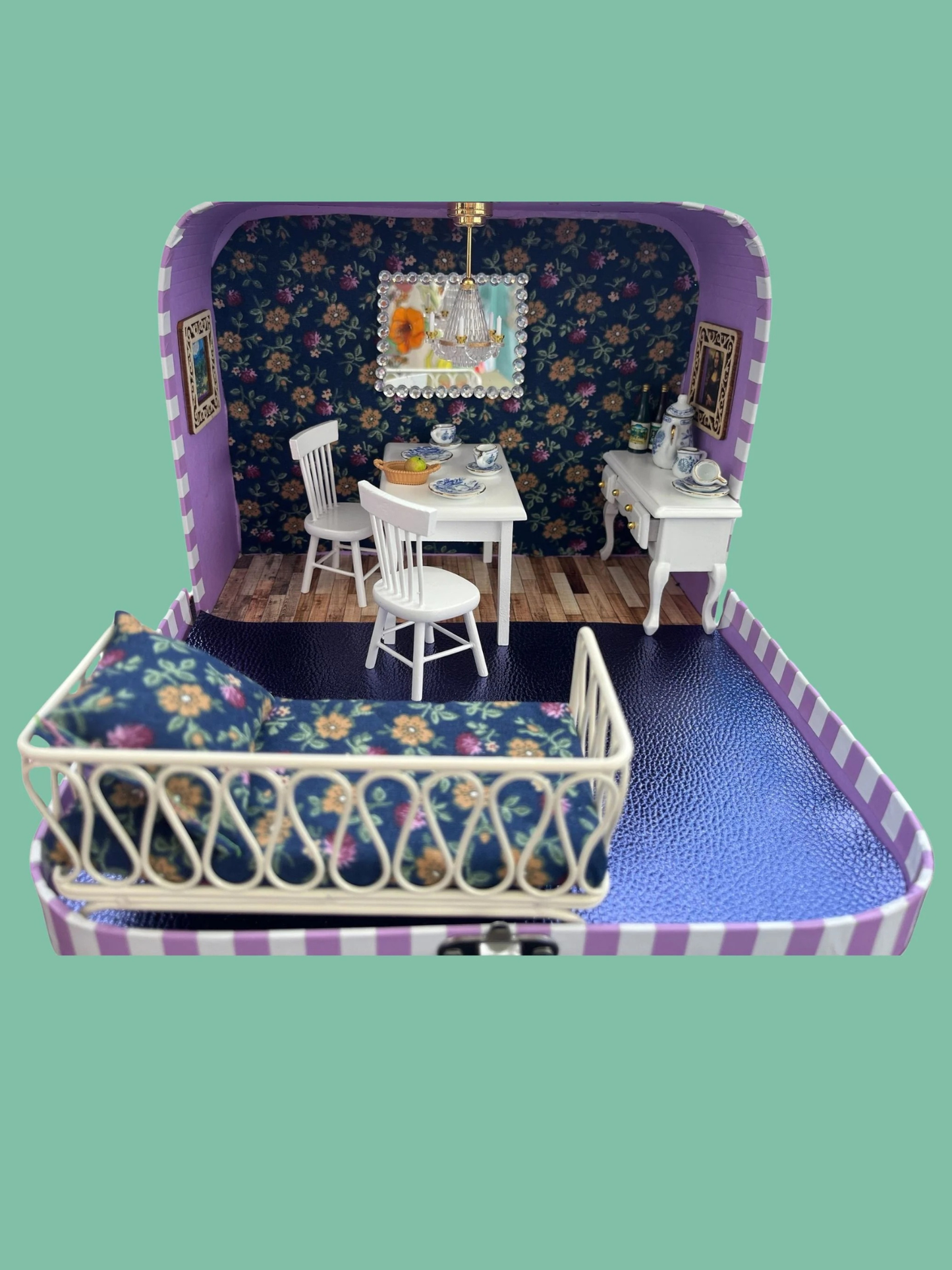 Tiny Friends Travel House